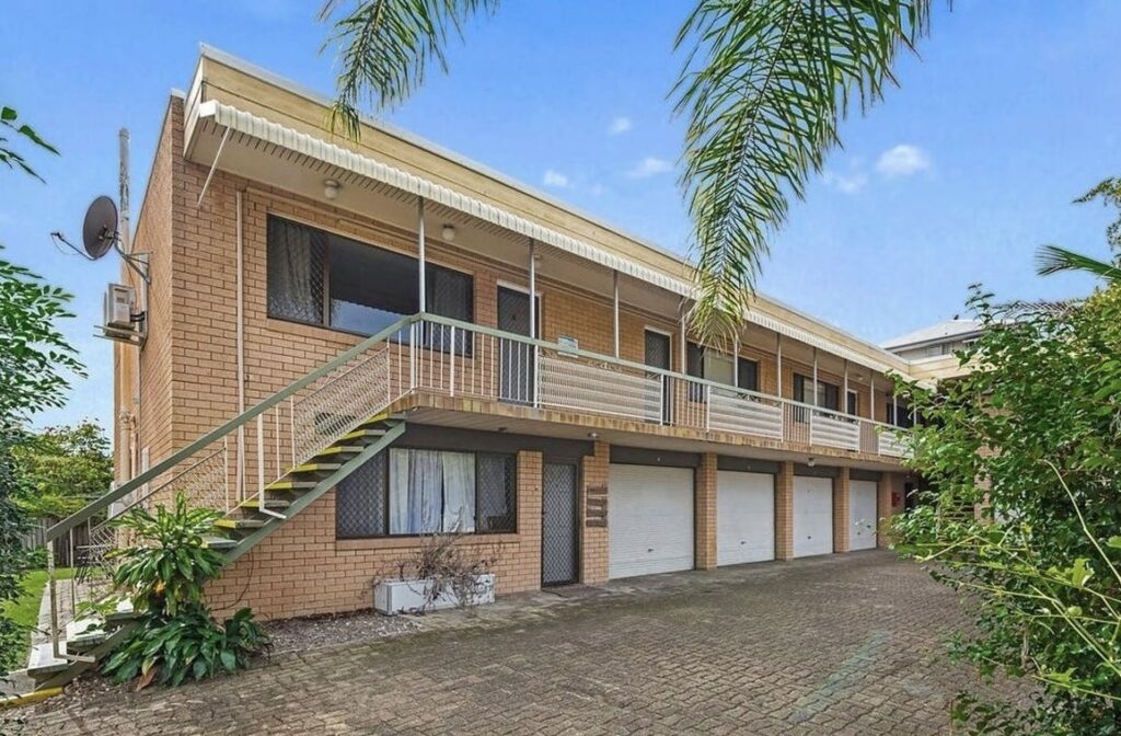 Brisbane unit market shocker – very unremarkable 1970s flat now $13k per m2